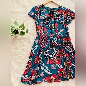 Sz 8 Express Mandarin Style Dress